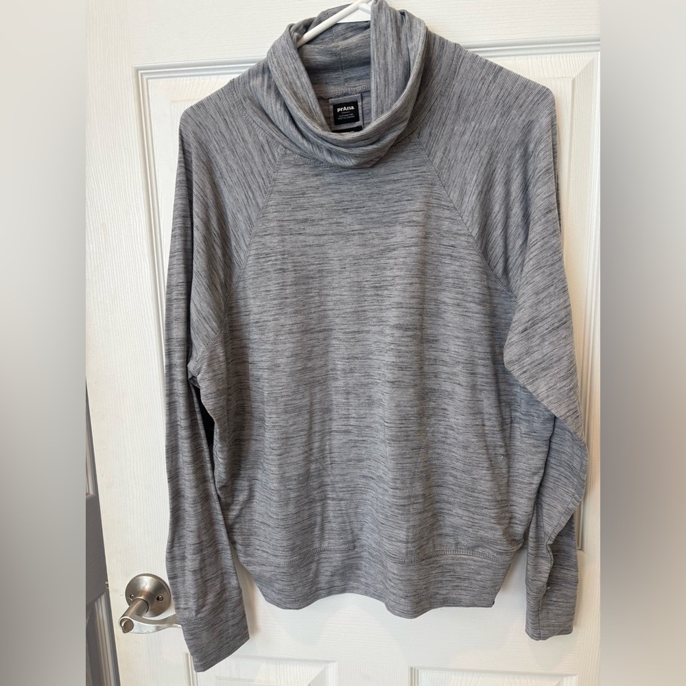 Prana‎ Heather Gray Women's Cowl Neck Sweatshirt